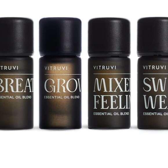 Vitruvi "Cozy Kit" Essential Oil Blends Kit New - Picture 2 of 4